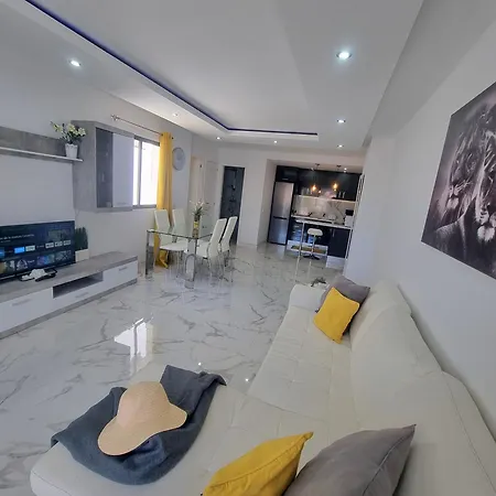 Apartamento Playa Torviscas 2-bed, 2-bath With Pools & Jacuzzi Costa Adeje (Tenerife)