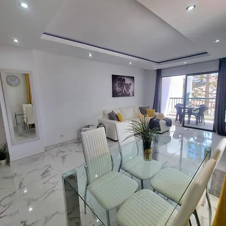 Playa Torviscas 2-bed, 2-bath With Pools & Jacuzzi Apartamento