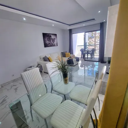 Apartamento Playa Torviscas 2-bed, 2-bath With Pools & Jacuzzi *