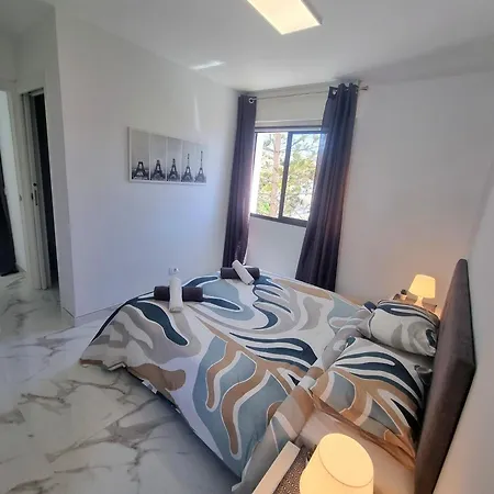 Playa Torviscas 2-bed, 2-bath With Pools & Jacuzzi Apartamento *