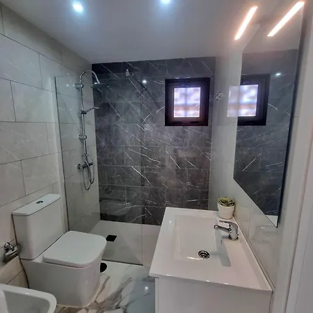 Playa Torviscas 2-bed, 2-bath With Pools & Jacuzzi Apartamento