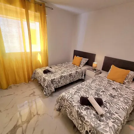 Playa Torviscas 2-bed, 2-bath With Pools & Jacuzzi Apartamento *