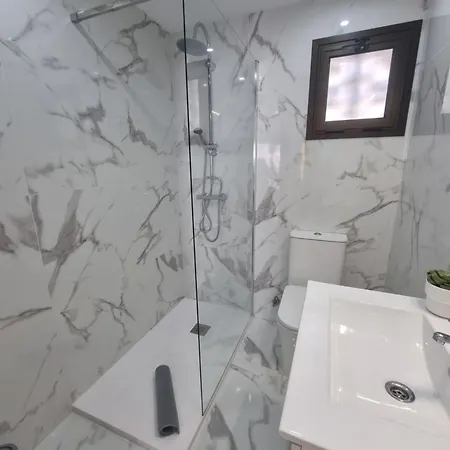 Playa Torviscas 2-bed, 2-bath With Pools & Jacuzzi Apartamento